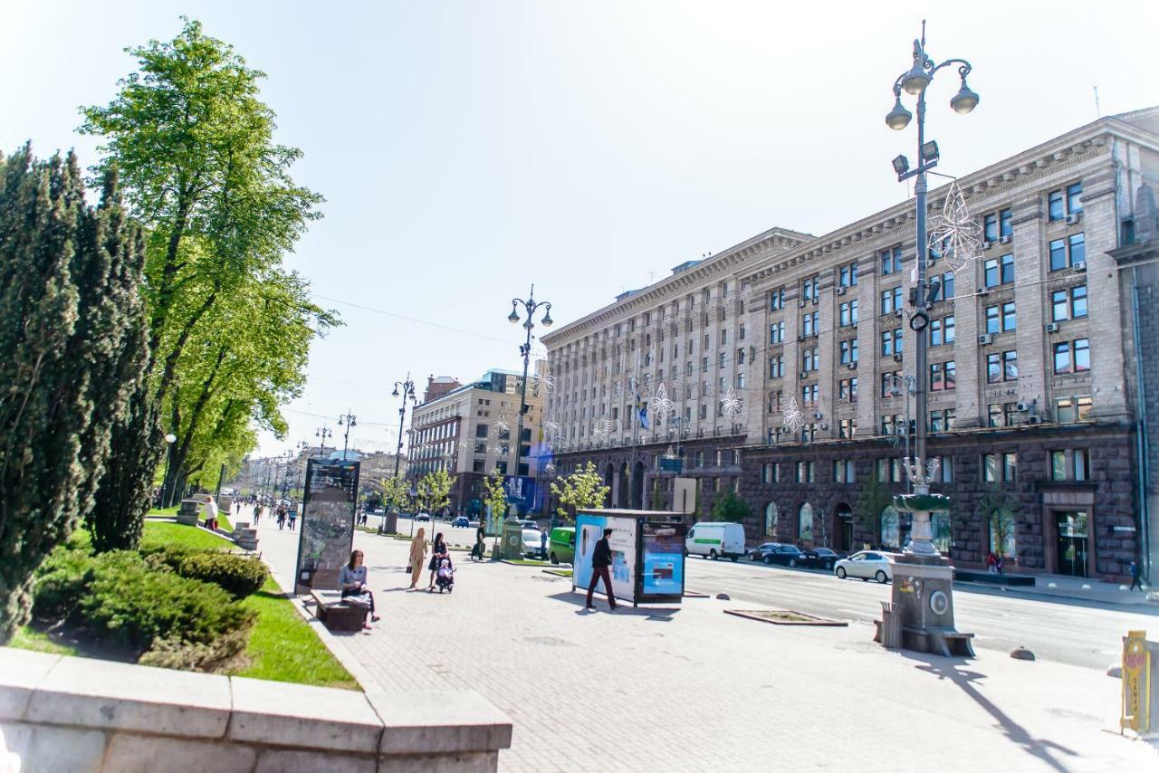 Globus Lipki Hostel Kiew Exterior foto
